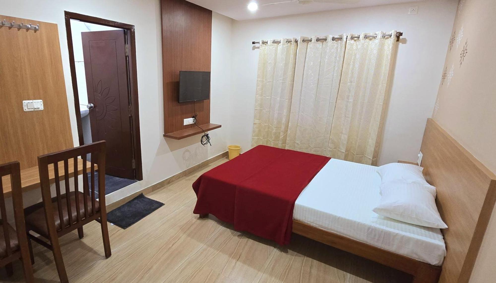 Hotel Nandan Residency Mysuru Zewnętrze zdjęcie