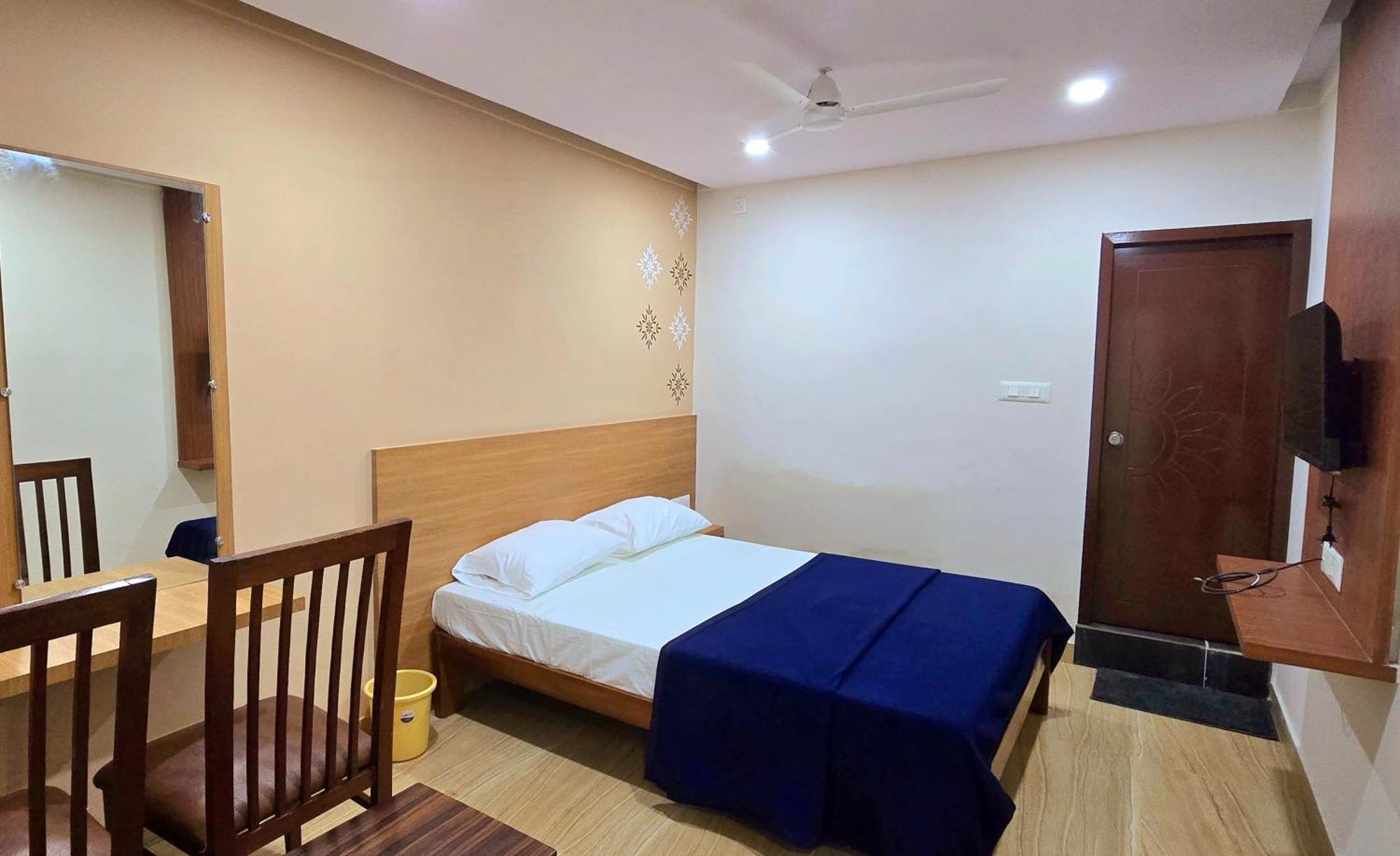 Hotel Nandan Residency Mysuru Zewnętrze zdjęcie