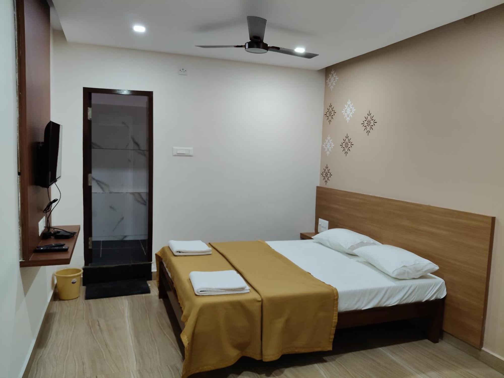 Hotel Nandan Residency Mysuru Zewnętrze zdjęcie