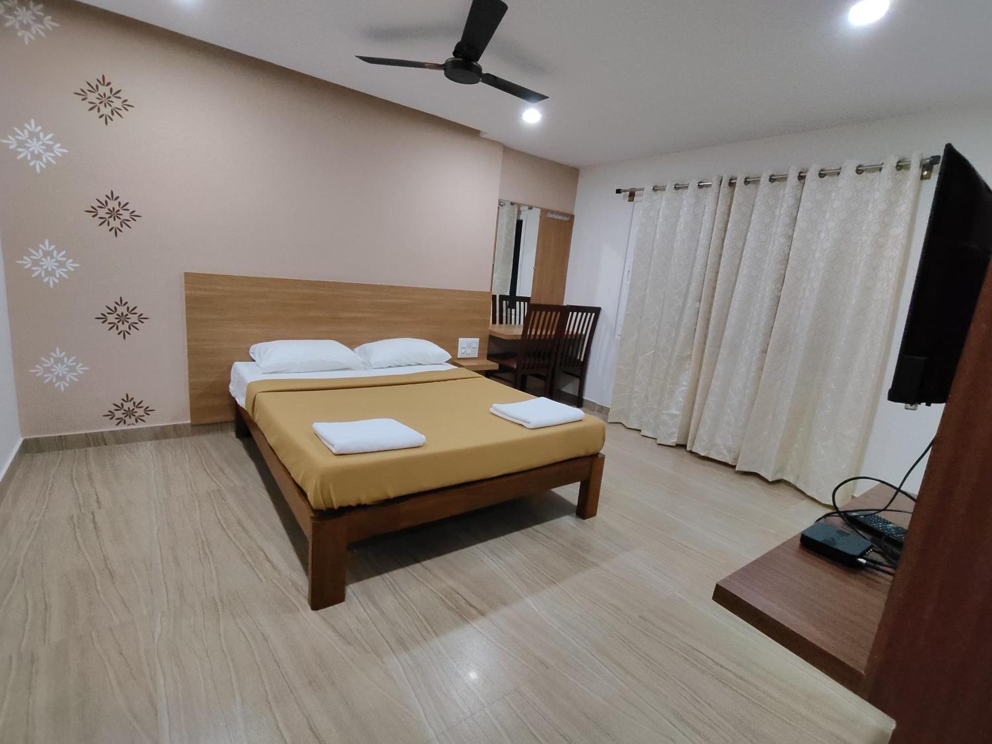 Hotel Nandan Residency Mysuru Zewnętrze zdjęcie