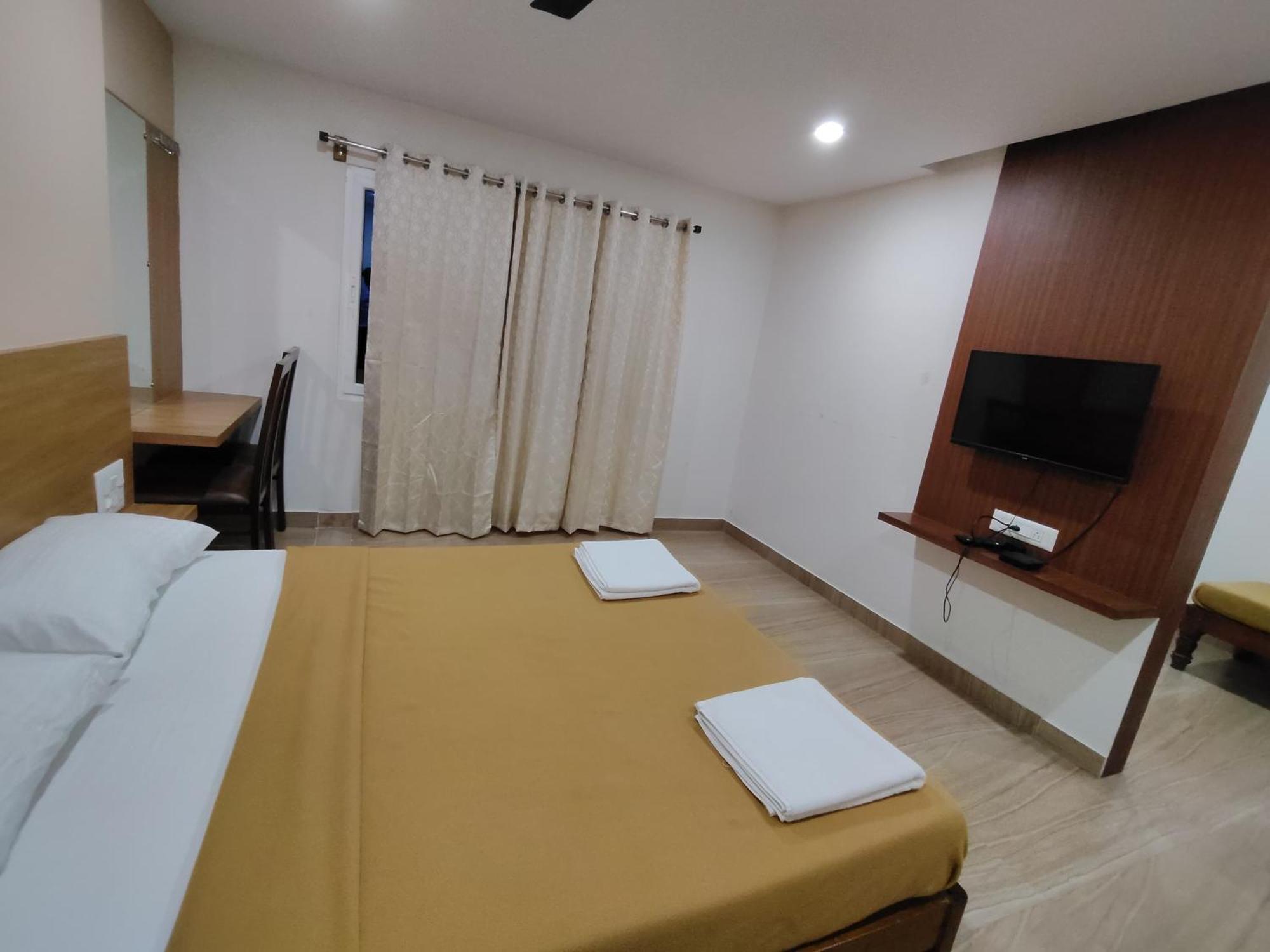 Hotel Nandan Residency Mysuru Zewnętrze zdjęcie