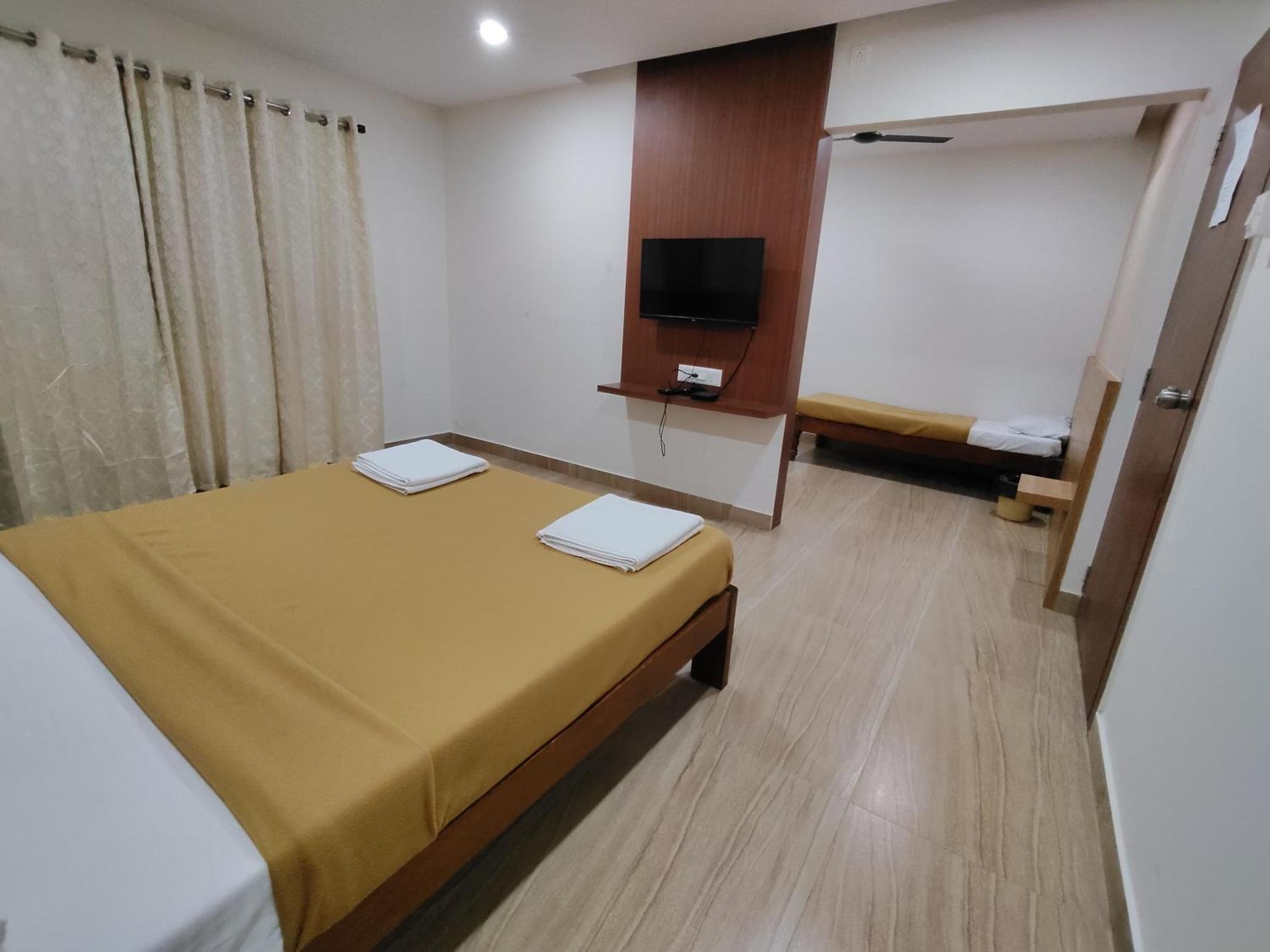 Hotel Nandan Residency Mysuru Zewnętrze zdjęcie